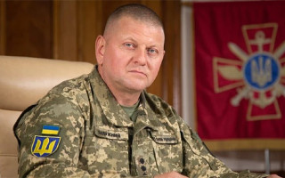 Це не шоу, кожен метр дається кров’ю, — Залужний заявив, що його дратує, коли кажуть, що наступ повільний