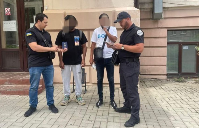 У Дніпрі виявили трьох студентів-нелегалів