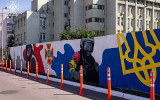 У Києві відкрили мурал, присвячений рятувальникам