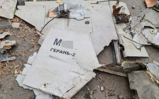 Нічна атака на Київ: від падіння уламків в області пошкоджені будинки, є постраждалий