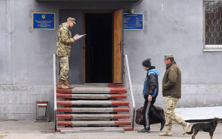 Повістки не перестануть вручати на вулицях, — керівник Львівського ТЦК