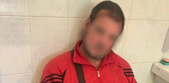 В Ужгороде сотрудник военкомата избил женщину на глазах ее мужа-военнослужащего: в Минобороны отреагировали