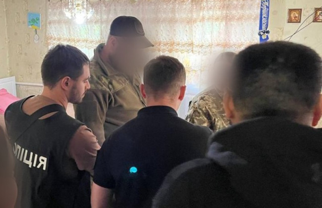 Житель Хмельницкого присвоил примерно миллион гривен военнослужащих