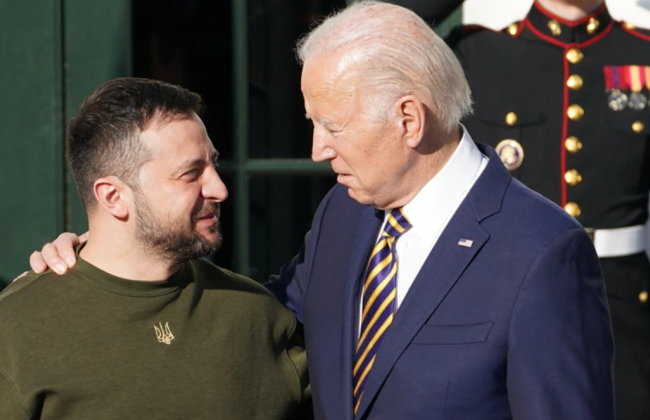 Зеленский призвал Байдена немедленно пригласить Украину в НАТО, — СМИ