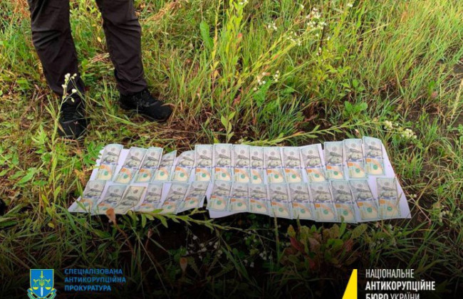 На Тернопільщині викрили помічника депутата на хабарі за внесення даних у систему «Шлях»