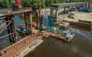 Через річку Десна відкрили тимчасову переправу, фото