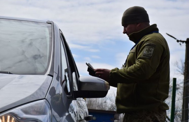 Разоблачили группу лиц, незаконно переправивших в ЕС около 200 уклонистов