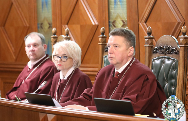 КСУ опубликовал Решение о неконституционности штрафа в 100% и конфискации товаров, перемещенных с утаиванием от таможенного контроля