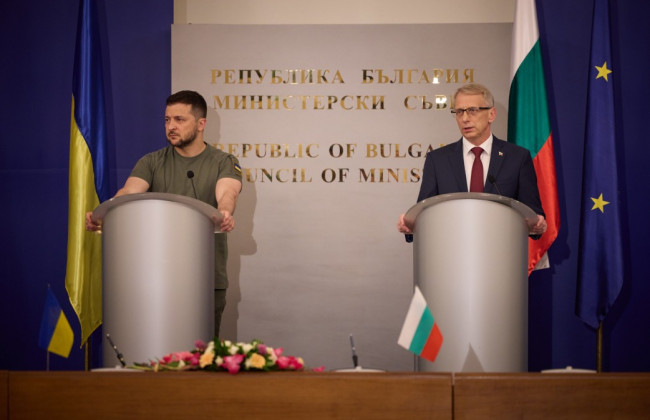 Зеленский в Болгарии подписал декларацию о членстве Украины в НАТО