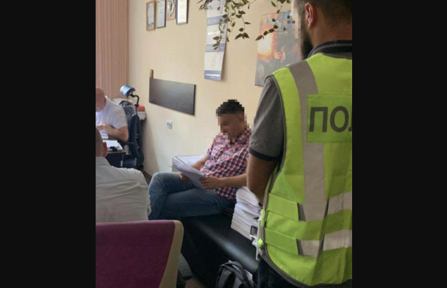 Убытки почти в 2 млн грн: сообщено о подозрении заместителю директора Киевавтодора