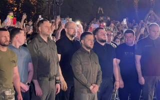 Зеленський і командири «Азову» приїхали до Львова: фото і відео