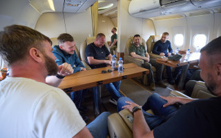 В Офісі Президента розповіли деталі повернення п’ятьох захисників «Азовсталі», які перебували в Туреччині