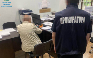 На Львівщині колишні керівники лісових господарств вирубали дерев на 2,2 млн грн