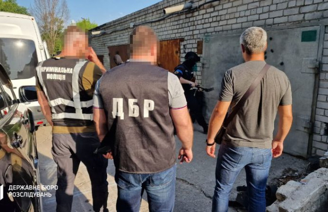 Під виглядом допомоги ЗСУ видурили в АЗС понад 50 тонн пального: викрили зловмисників