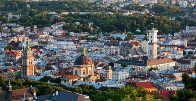 Суд помешал незаконному отчуждению здания Львовской таможни в историческом центре города