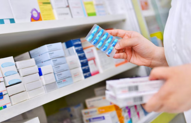Кабмін заборонив аптеками вказувати в рекламі ціни та порівнювати себе з конкурентами