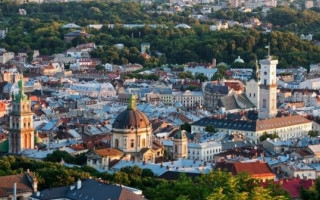 Суд перешкодив незаконному відчуженню будівлі Львівської митниці в історичному центрі міста