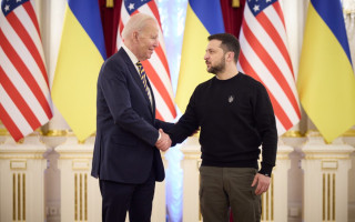 Байден обсудит с Зеленским возможность поставок Украине ракет большой дальности, - Салливан