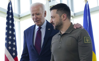 Зеленський розповів, про що говорив із Байденом
