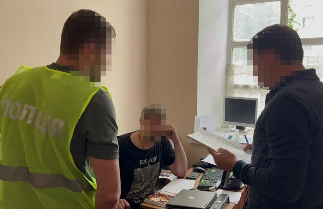 В Киеве разоблачили преступную группу, завладевшую зданиями и укрытиями госпредприятия