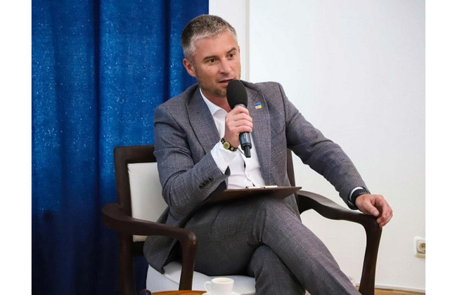 Глава НАПК Александр Новиков заявил, что для приглашения в НАТО Украина должна возобновить электронное декларирование и провести судебную реформу