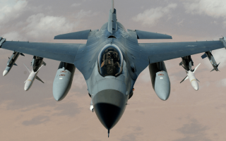 Стало відомо, скільки F-16 необхідно Україні для виконання бойових задач