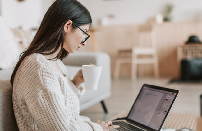 Надомна робота: як організувати працю працівника вдома