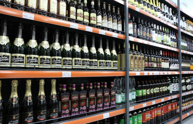 В Україні може подорожчати алкоголь: які напої зростуть в ціні найбільше