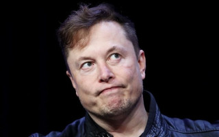 Илон Маск сообщил о резком сокращении доходов от рекламы в Twitter