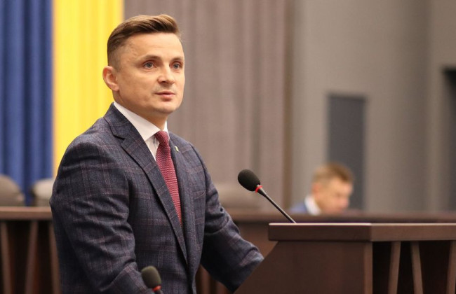 ВАКС отказался отстранять подозреваемого в получении взятки главу Тернопольского облсовета Михаила Головко