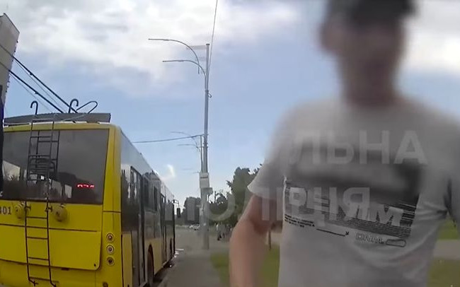 У Києві виявили водія тролейбуса, який возив людей під «кайфом»