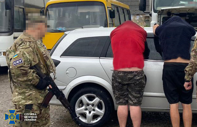СБУ знешкодила три міжнародні злочинні групи, які переправляли ухилянтів за кордон