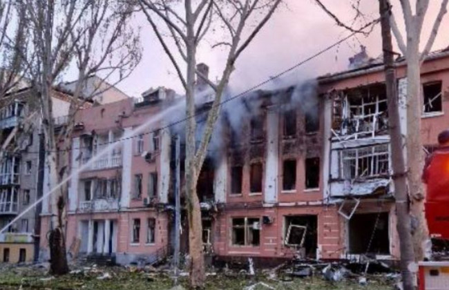 Ворог завдав удару по Миколаєву, є постраждалі