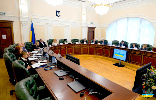 Больше вопросов, чем ответов: как Высший совет правосудия «принимал к сведению» отчет председателя ГСА