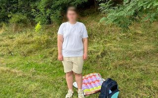 На Вінниччині затримали 19-річного юнака з дитячим надувним матрацом, який планував дістатися Молдови
