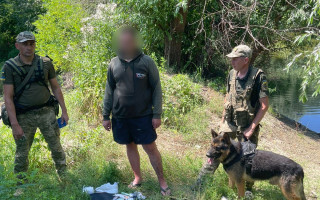 Пограничный пес помешал нарушителю границы доплыть до Румынии