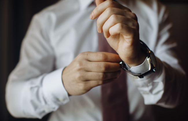 В КГГА решили отменить закупку наградных часов