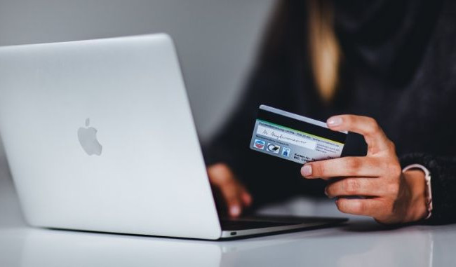 Обещают «помощь от ООН», а затем воруют все деньги: украинцев предупредили о мошенниках