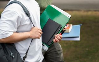 Как абитуриенту с временно оккупированной территории поступить в вуз без документа о полном среднем образовании – инструкция