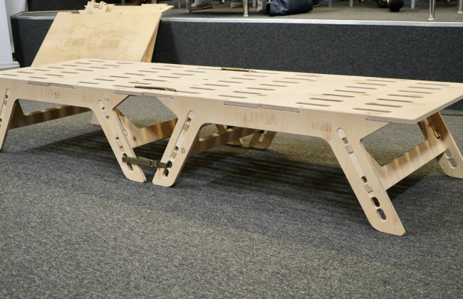 У метро в Києві з'являться модульні лави для сидіння