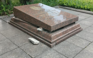 У Львові намагалися вкрасти прах радянського розвідника Кузнєцова