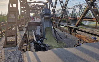 Стала відома причина обвалу мосту на Закарпатті, внаслідок якого постраждали люди