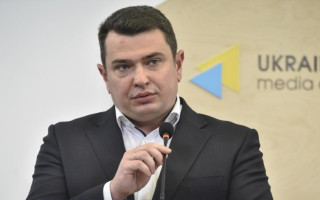 НАПК начало мониторинги образа жизни военкомов