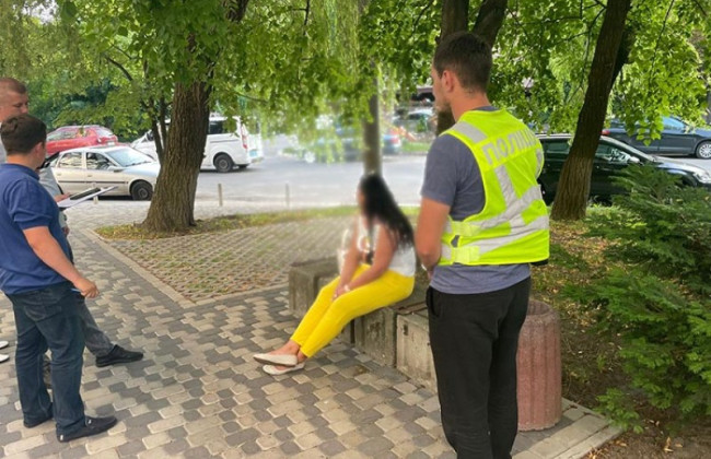 Від 15 до 112 тисяч грн за успішний вступ до вишу: в Тернополі доцентку спіймали на хабарництві