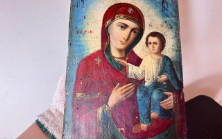 Святыню «Богоматерь Смоленскую» пытались отправить в США как сувенир