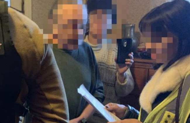 Суд покарав киянина, який поширював комуністичну символіку