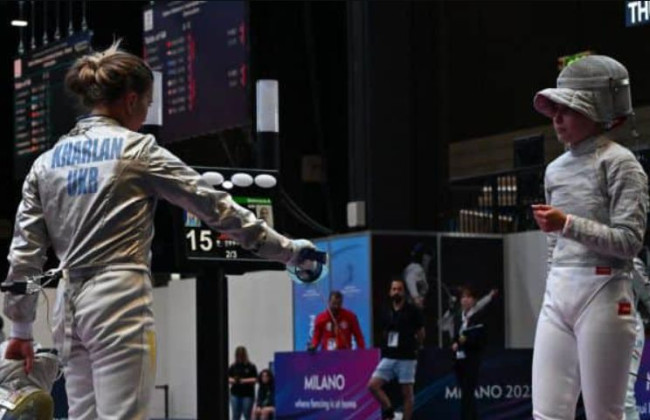 FIE скасувала рукостискання між фехтувальниками після дискваліфікації Харлан — ЗМІ