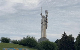 Монумент «Батьківщина-мати» у Києві хочуть перейменувати на «Україна-мати»