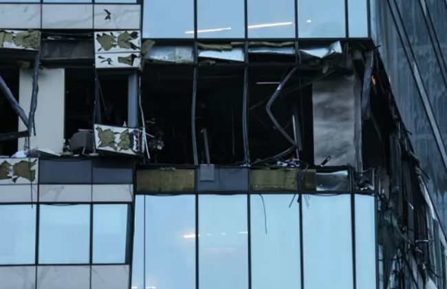 Атака безпілотників по Москві: потужні вибухи пролунали на території комплексу «Москва-Сіті», фото і відео