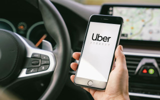 Чи запровадить Uber оплату криптою: подробиці